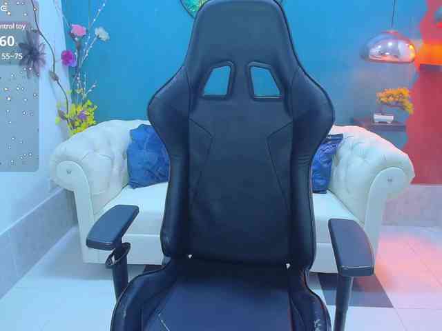 Miaynocolucci webcam