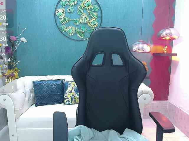 Miaynocolucci webcam