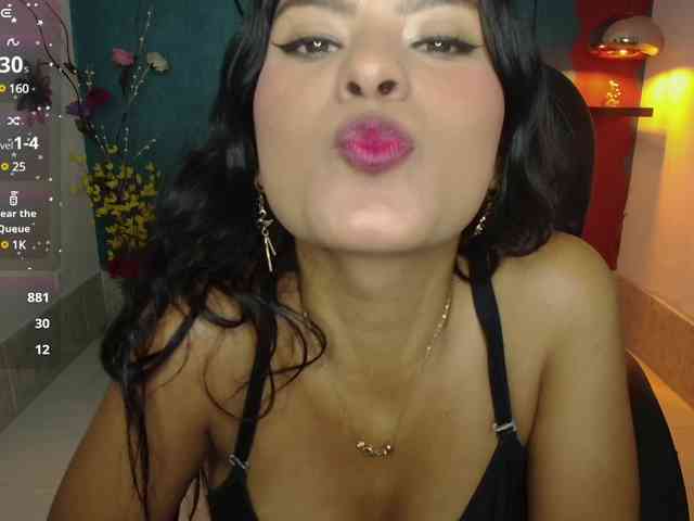 Miaynocolucci webcam