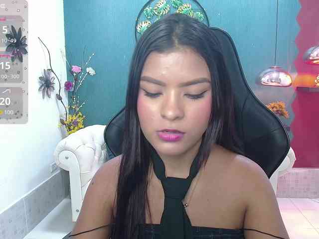 Miaynocolucci webcam