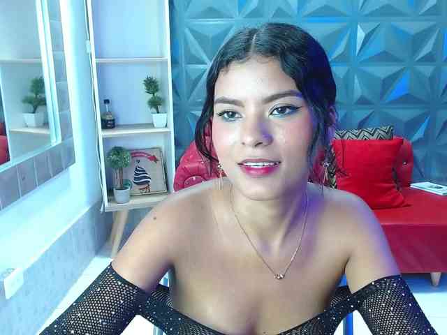 Miaynocolucci webcam