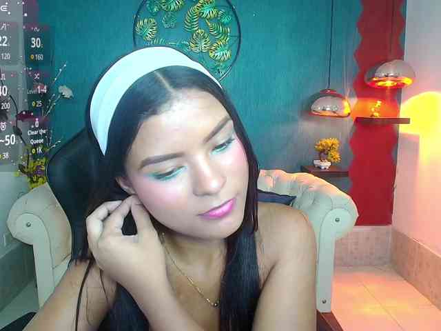 Miaynocolucci webcam