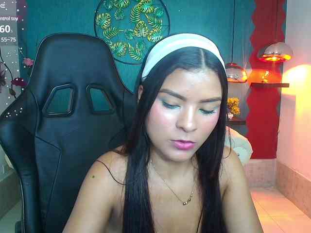 Miaynocolucci webcam