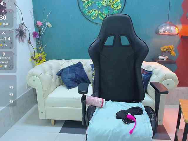 Miaynocolucci webcam