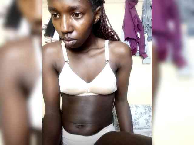 PrettyNadia120 Live Webcam on BongaCams