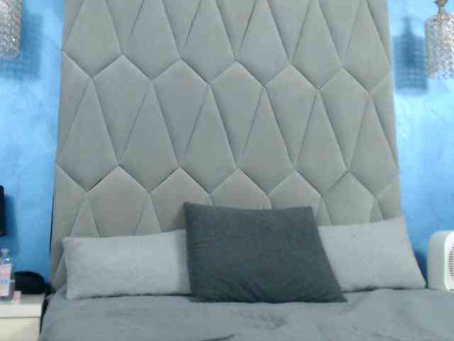 AretiAlisia webcam