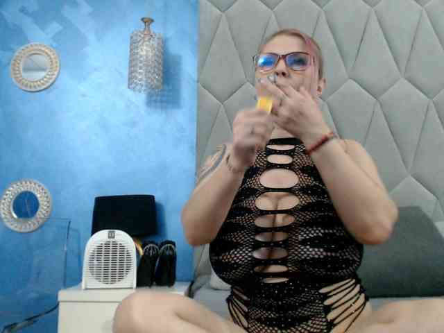 AretiAlisia Live Webcam on BongaCams