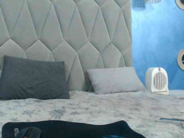AretiAlisia webcam