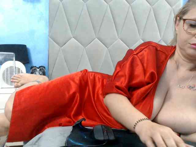 AretiAlisia webcam