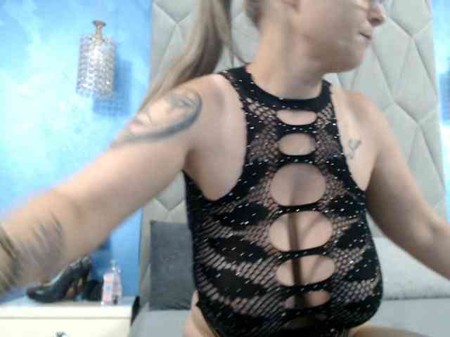 AretiAlisia webcam