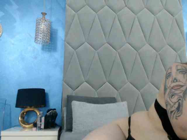 AretiAlisia webcam