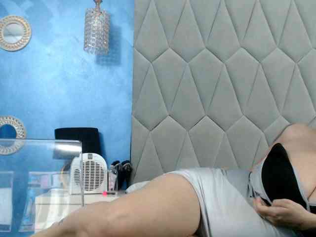 AretiAlisia webcam