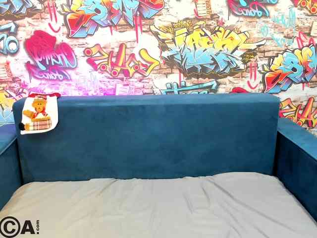 Sandra-Wi1son webcam