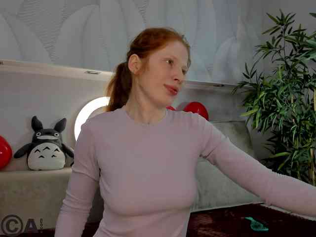 Sandra-Wi1son webcam