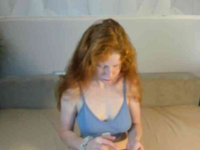 Sandra-Wi1son webcam