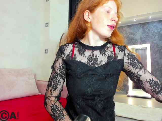 webcam strip Sandra-Wi1son