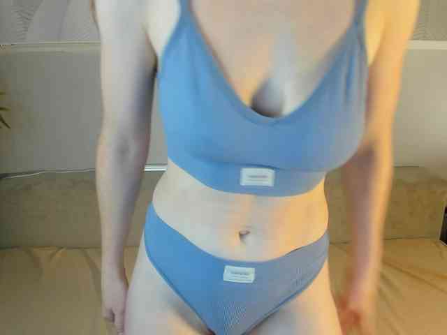 Sandra-Wi1son webcam