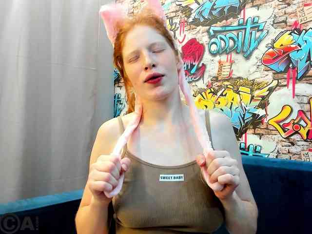 Sandra-Wi1son webcam