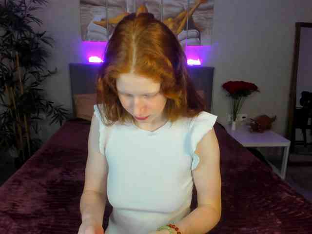 Sandra-Wi1son webcam