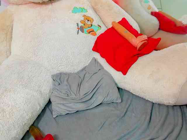 HussyMaid webcam