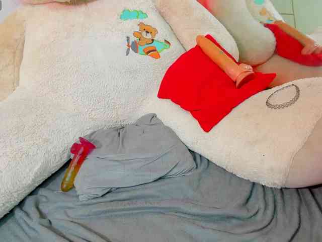 HussyMaid webcam