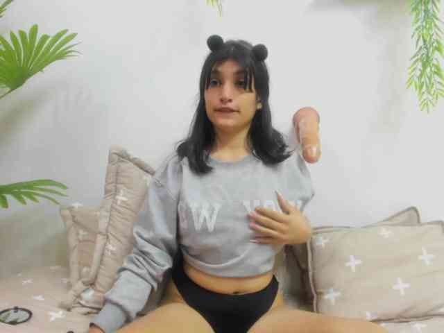 HussyMaid webcam