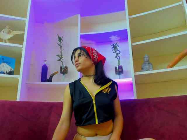 HussyMaid webcam