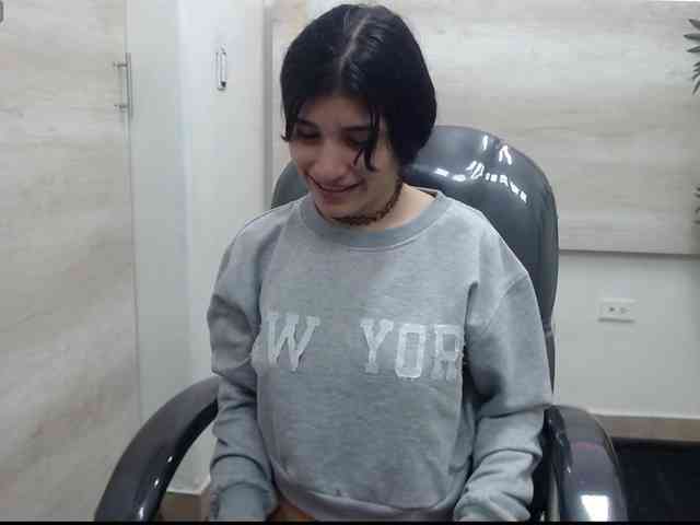 HussyMaid webcam