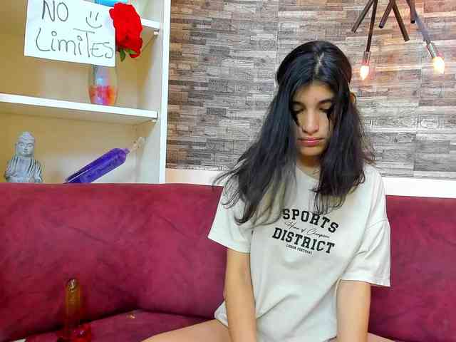 HussyMaid webcam
