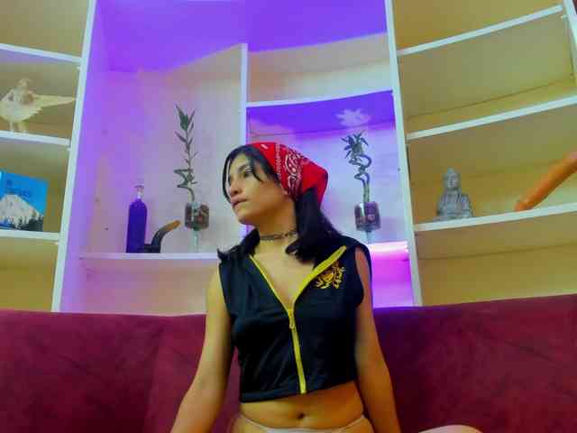 HussyMaid webcam