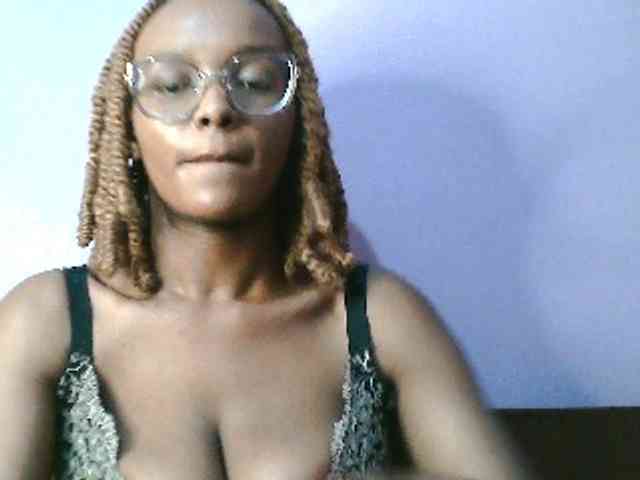 Sandra356 webcam