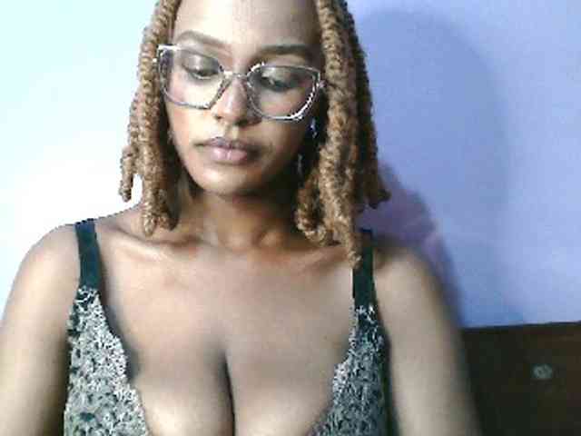 Sandra356 webcam