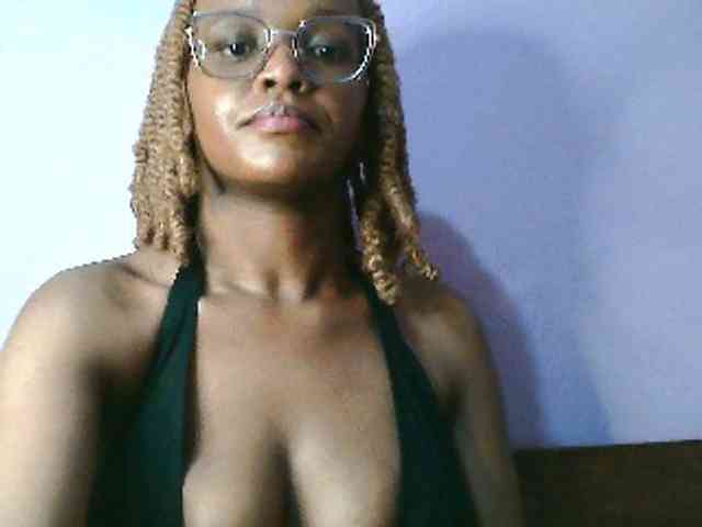 Sandra356 webcam