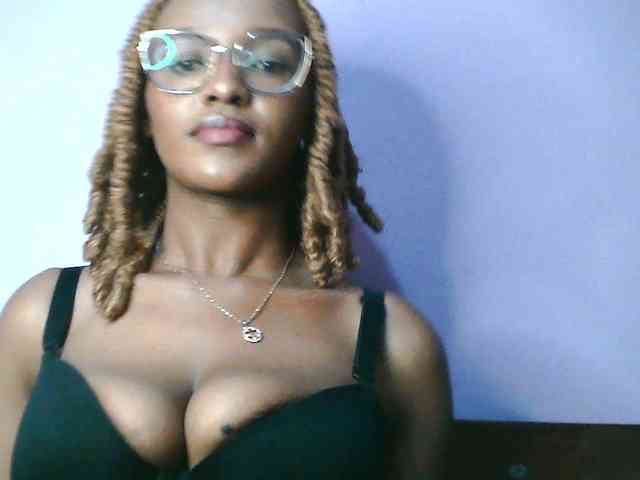 Sandra356 webcam