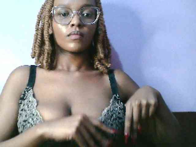 Sandra356 webcam