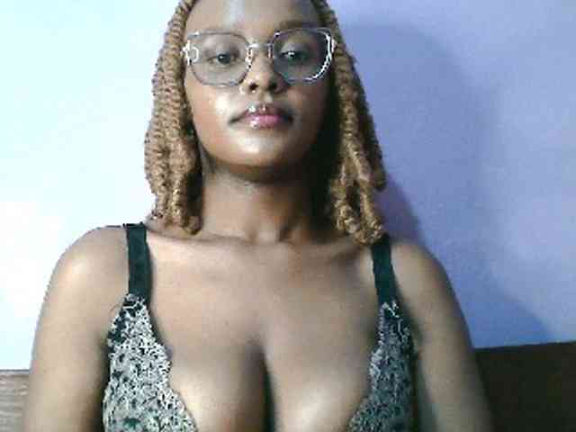 Sandra356 webcam