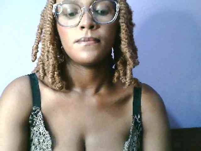 Sandra356 webcam