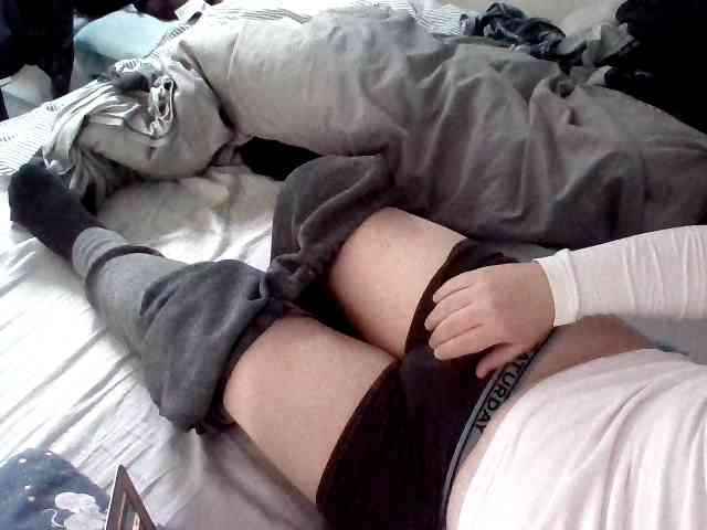 Luishorny19 Live Webcam on BongaCams