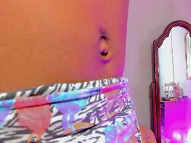 EveeQueenTS Live Webcam on BongaCams