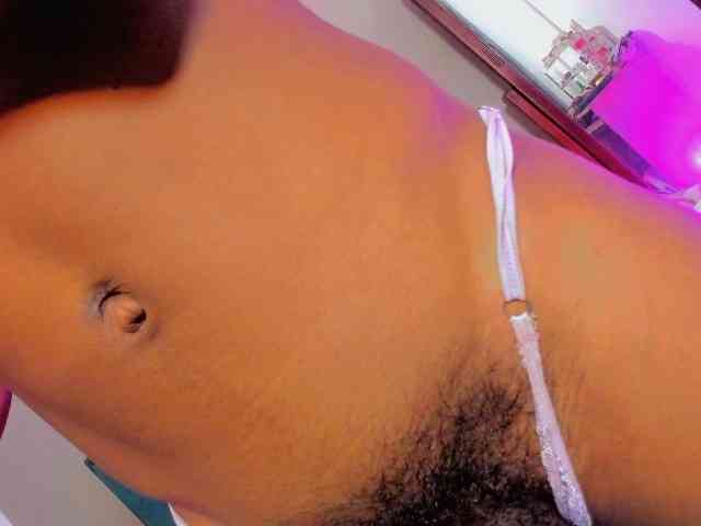 EveeQueenTS Live Webcam on BongaCams