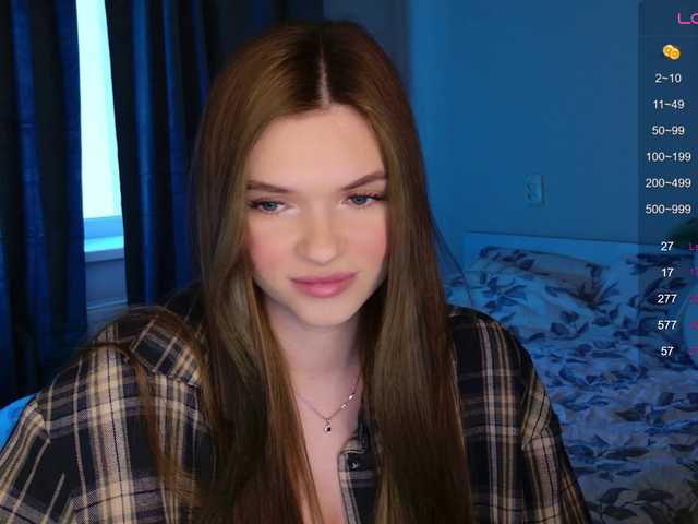 mirrrrra's BongaCams show and profile