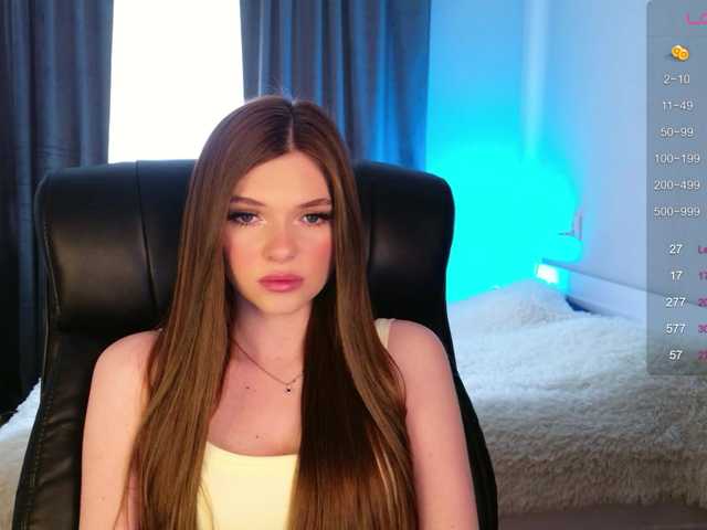 mirrrrra's BongaCams show and profile