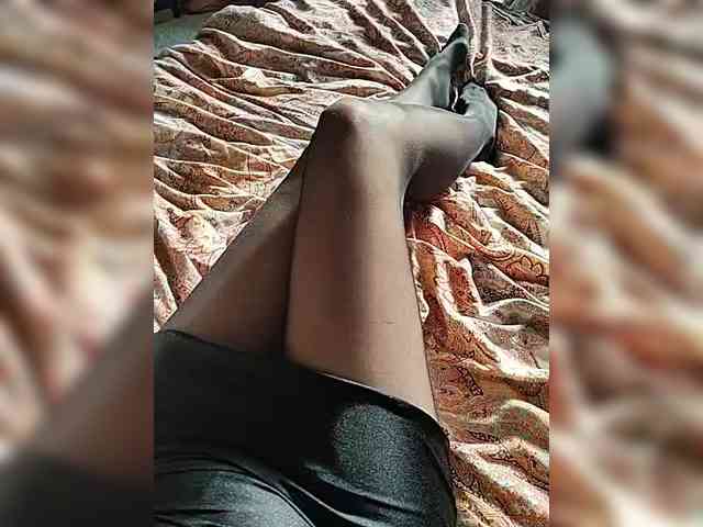 PANTYHOSECOUPLE webcam