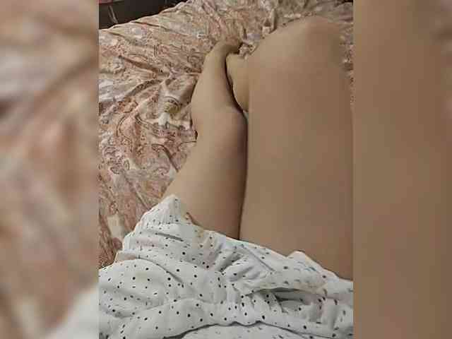 PANTYHOSECOUPLE webcam