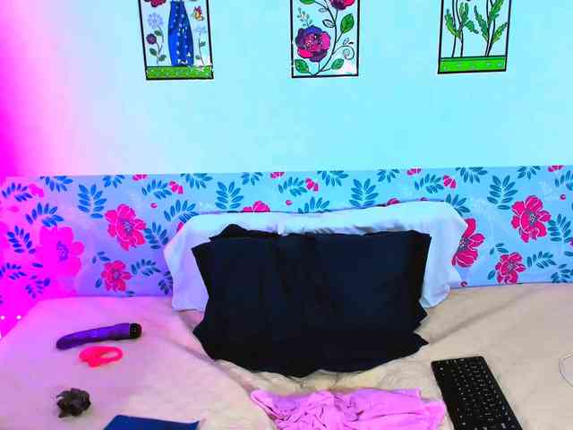 Anaisl_ux webcam