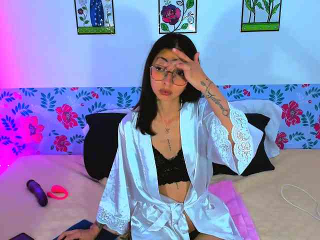 Anaisl_ux webcam