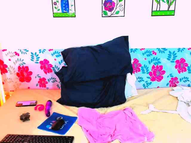Anaisl_ux webcam