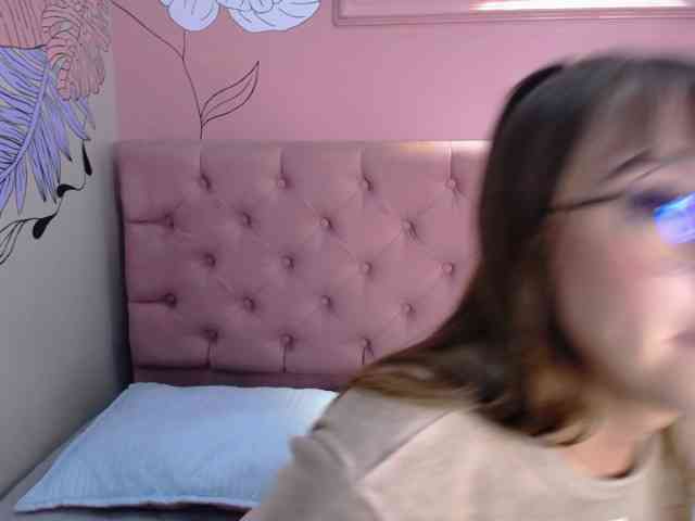 JuliettaFoxx webcam