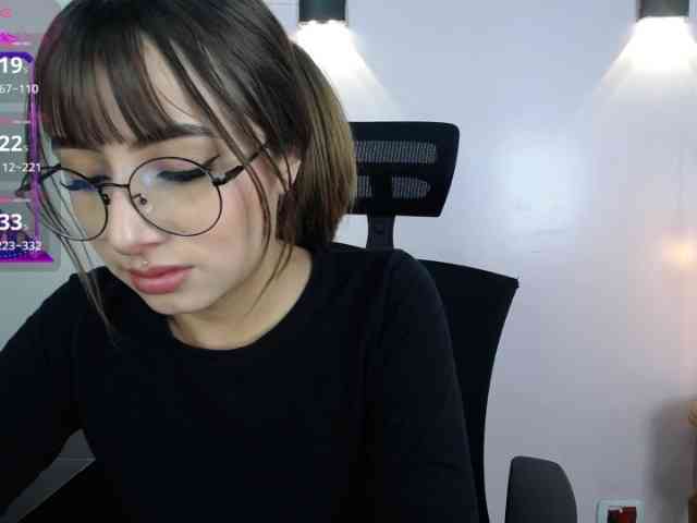 JuliettaFoxx webcam