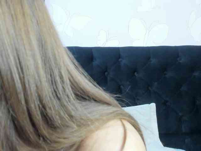 JuliettaFoxx webcam